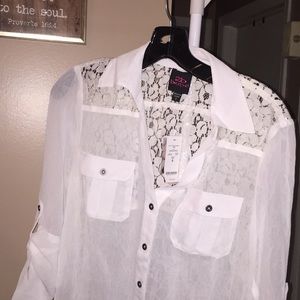 2b Bebe blouse